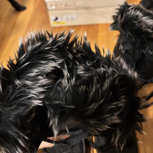 North Face Black Fur Winter - Picture 5 of 8